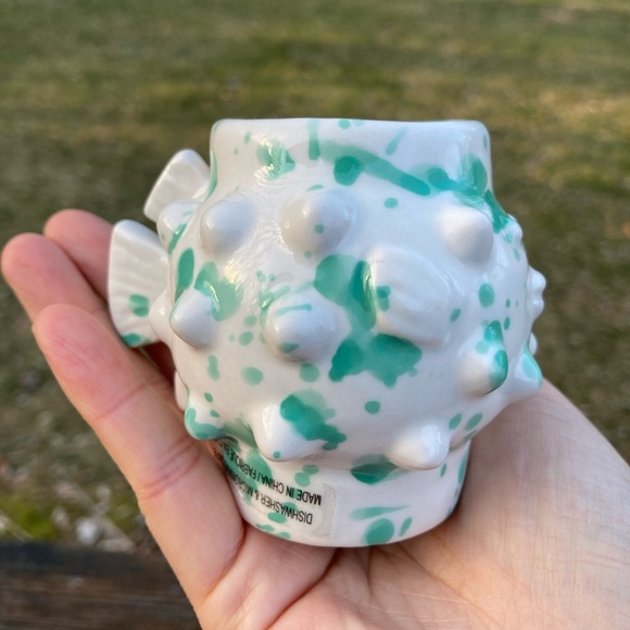 NWT Set of 2 Anthropologie Vita Shot Glasses Puffer Fish Shark Chartreuse Mint - Picture 9 of 16